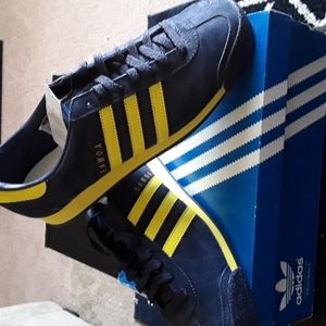 Vintage adidas samoa